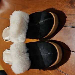 COPY - Jessica Simpson shearling clogs
